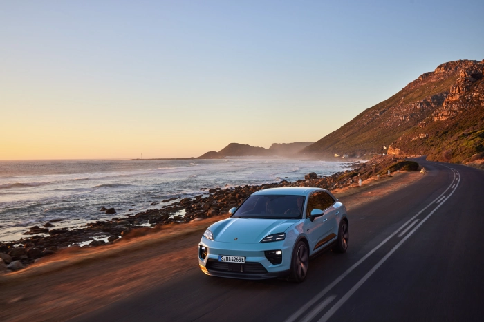 Nuova Macan e-motion